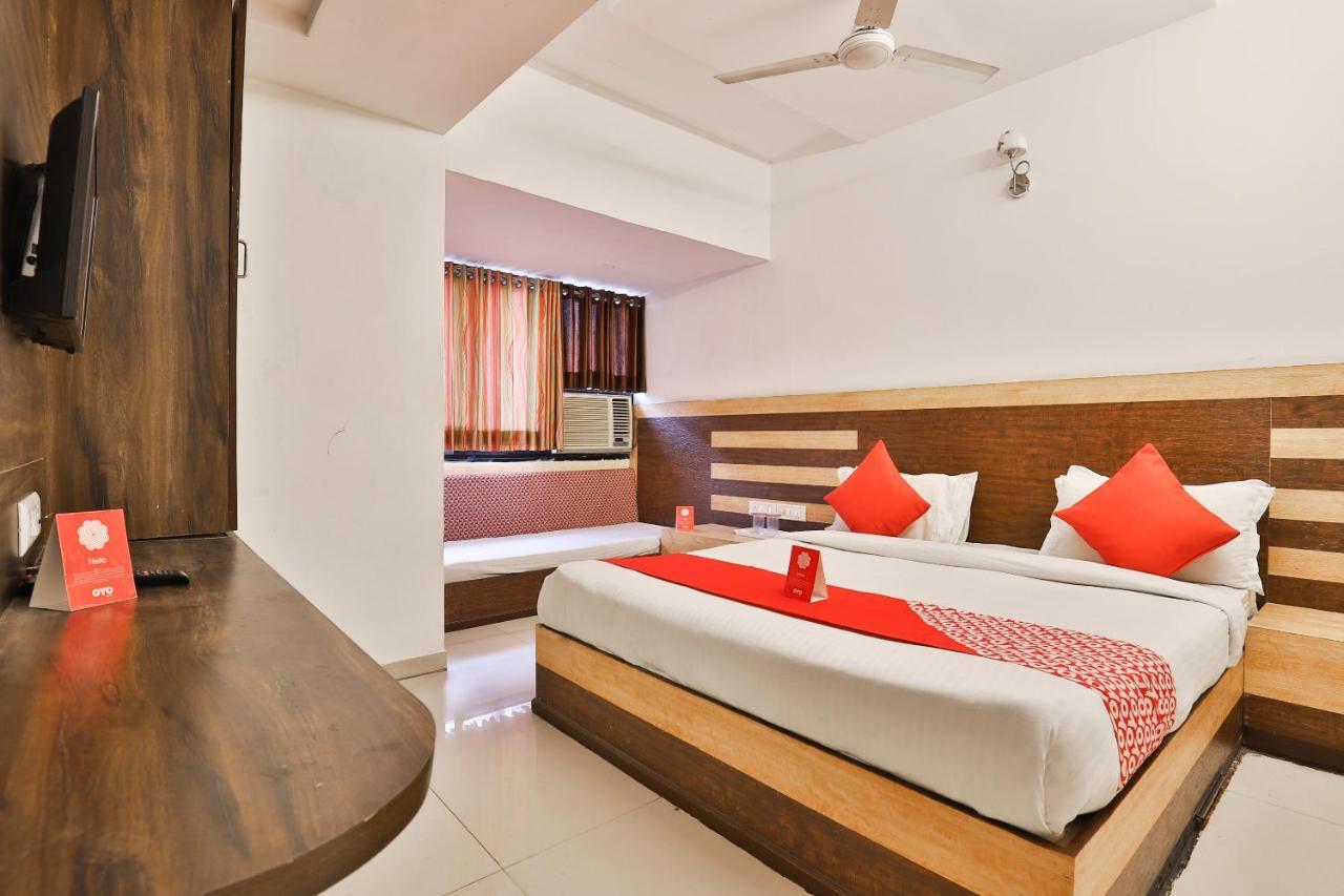 Oyo 8758 Hotel Swagatam Ahmedabad Eksteriør billede