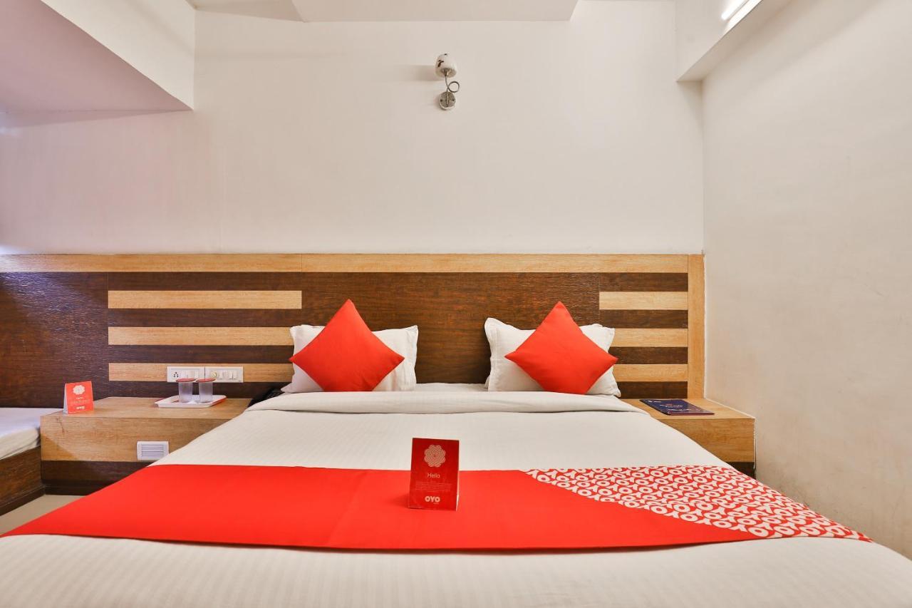 Oyo 8758 Hotel Swagatam Ahmedabad Eksteriør billede